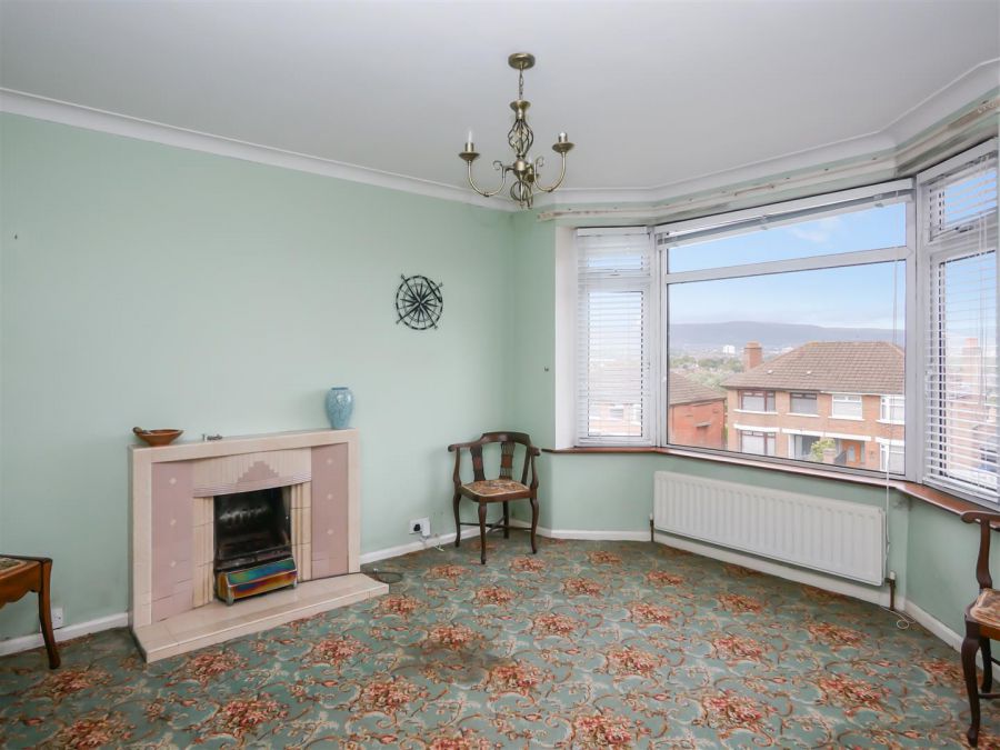 50 Beechgrove Park