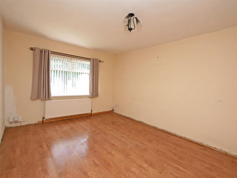 4 Drumart Green, Belvoir Park