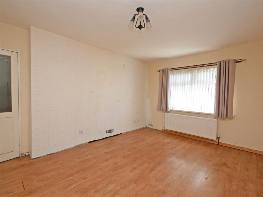 4 Drumart Green, Belvoir Park