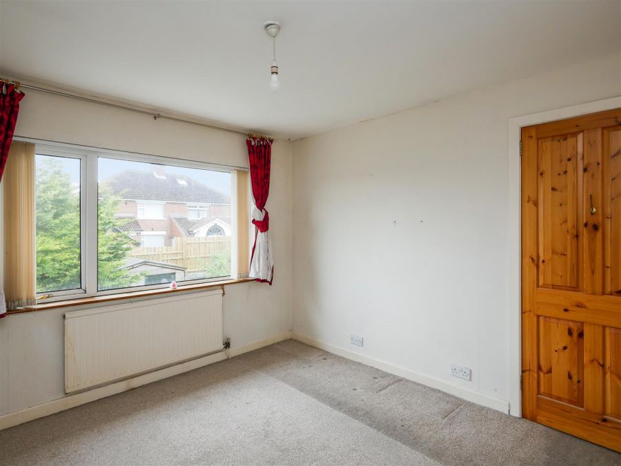 4 Alt-min Avenue, Newton Park