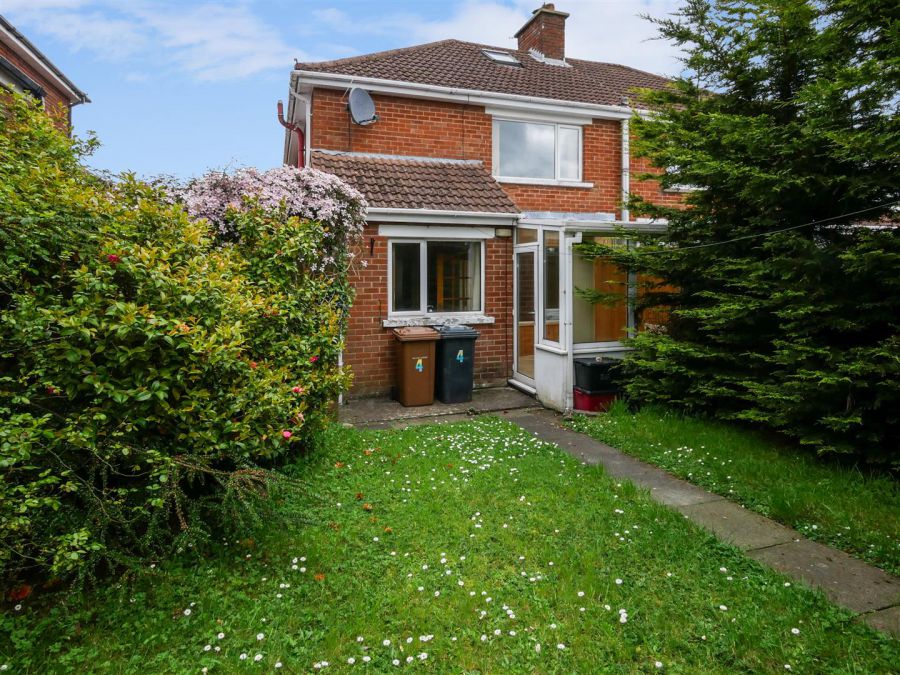 4 Alt-min Avenue, Newton Park