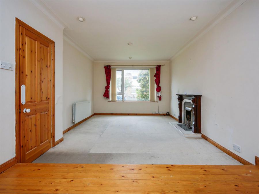 4 Alt-min Avenue, Newton Park