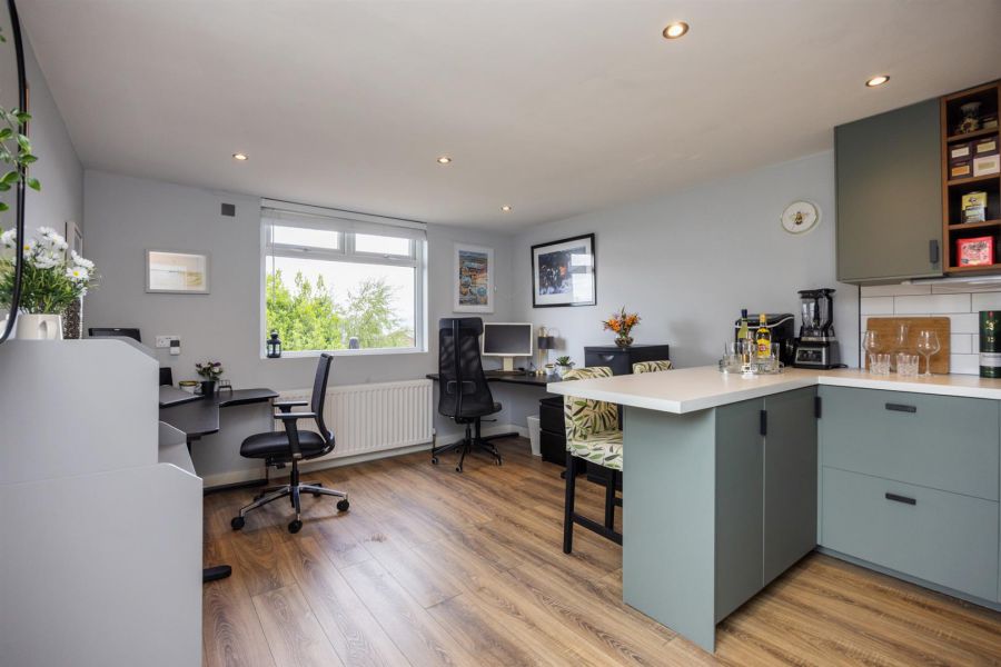 45 Beechgrove Gardens