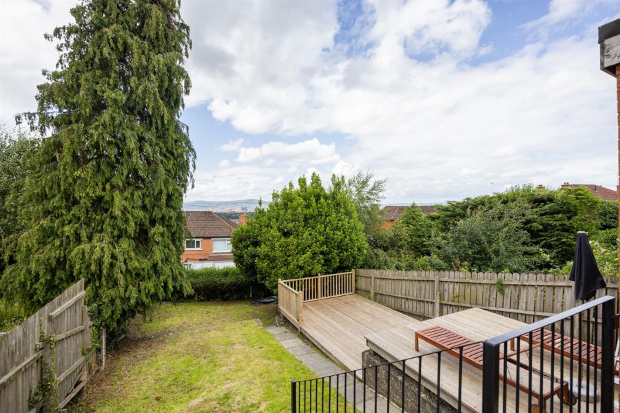 45 Beechgrove Gardens