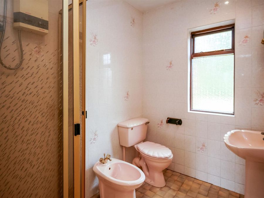 17 Beechill Park Avenue