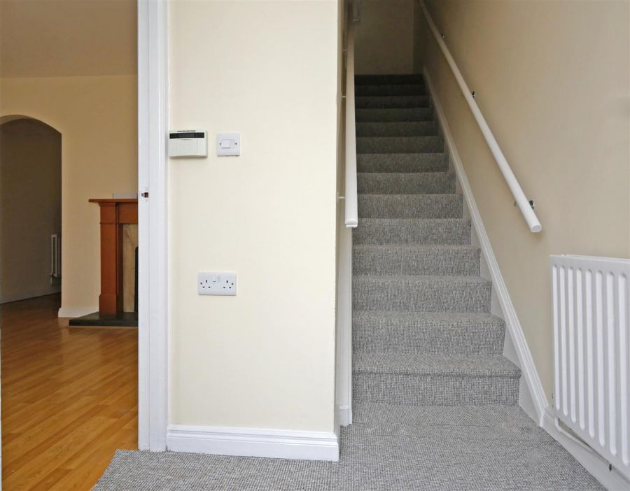 27 Woodbreda Park
