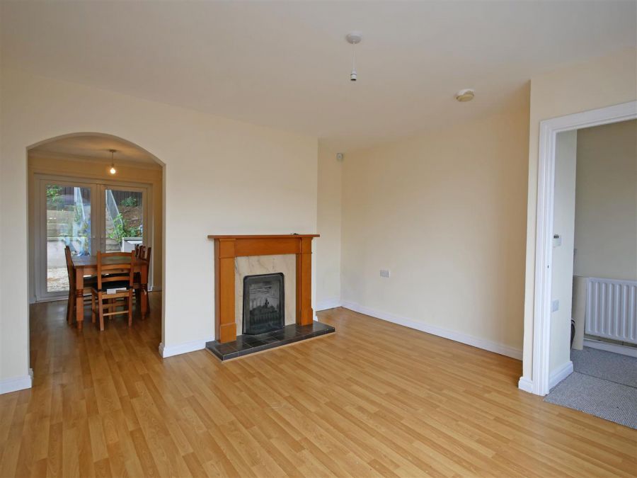 27 Woodbreda Park
