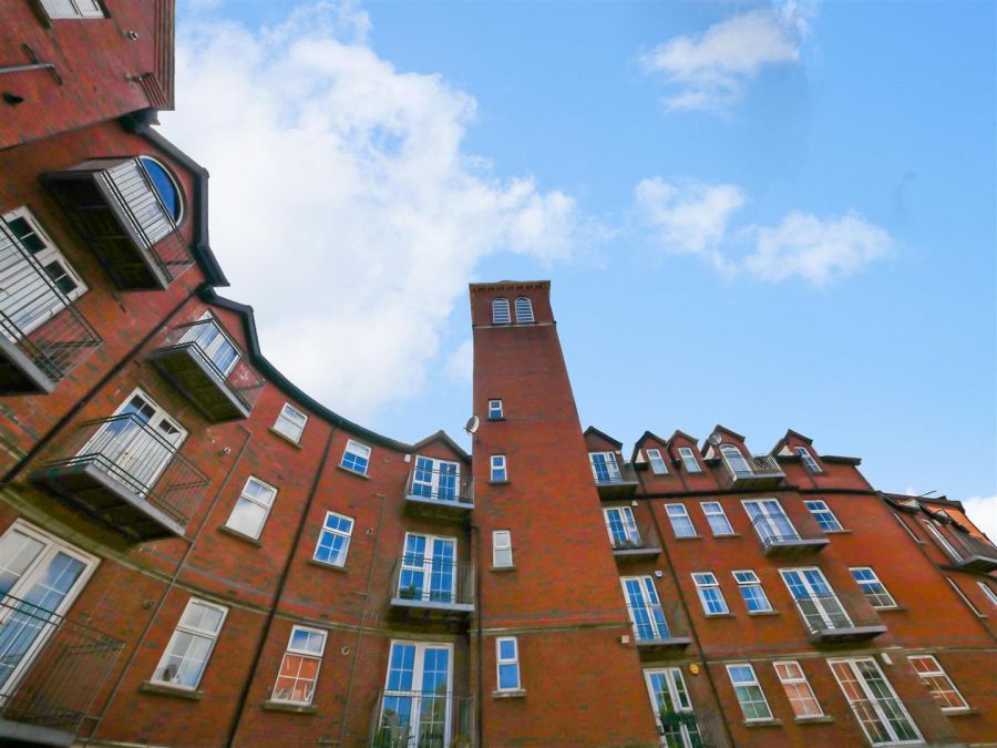Apt 30 4 Bell Towers South, Ravenhill / Ormeau