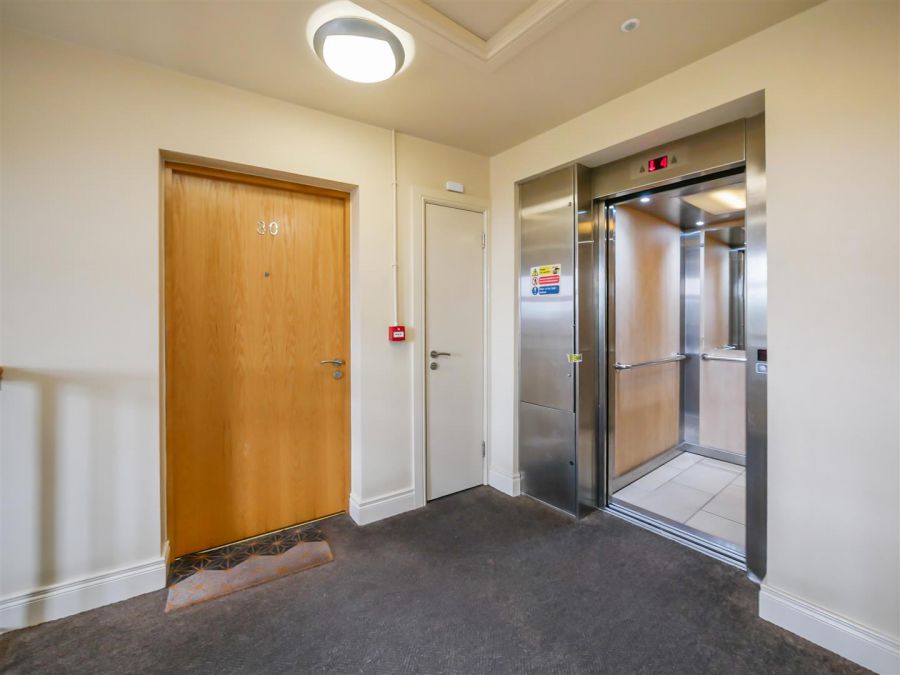 Apt 30 4 Bell Towers South, Ravenhill / Ormeau