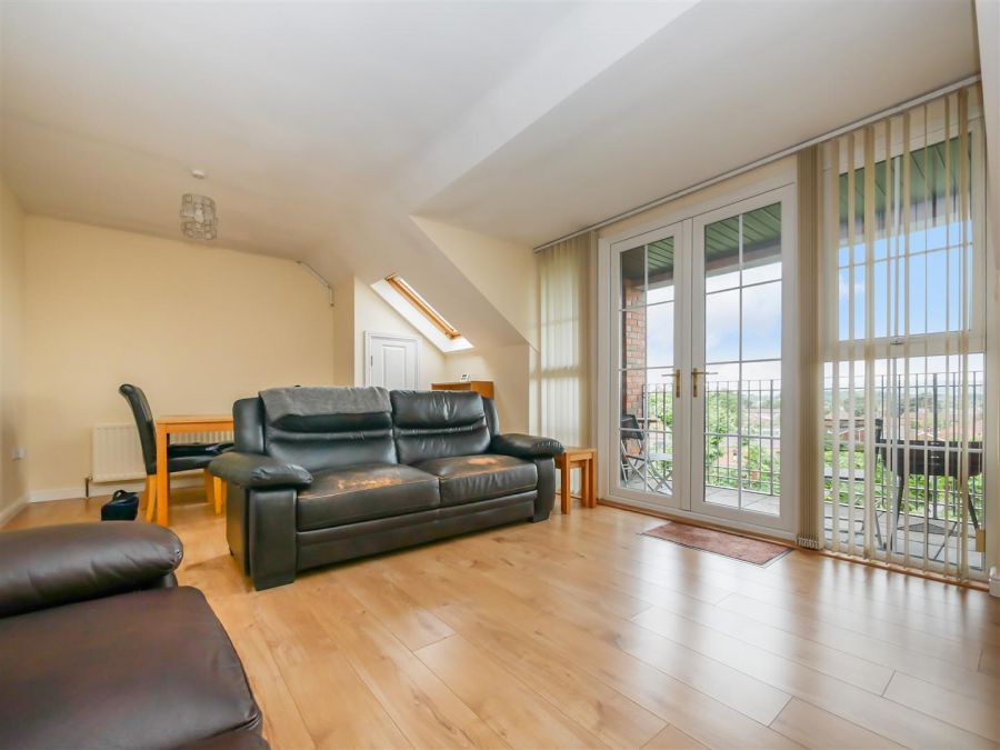 Apt 30 4 Bell Towers South, Ravenhill / Ormeau