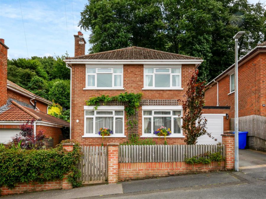30 Beechgrove Avenue