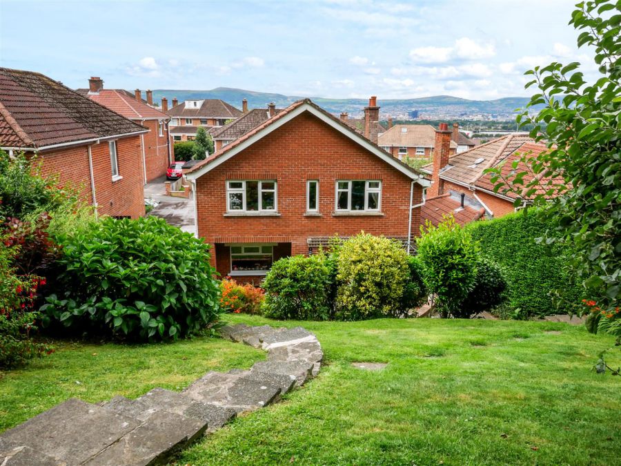 30 Beechgrove Avenue