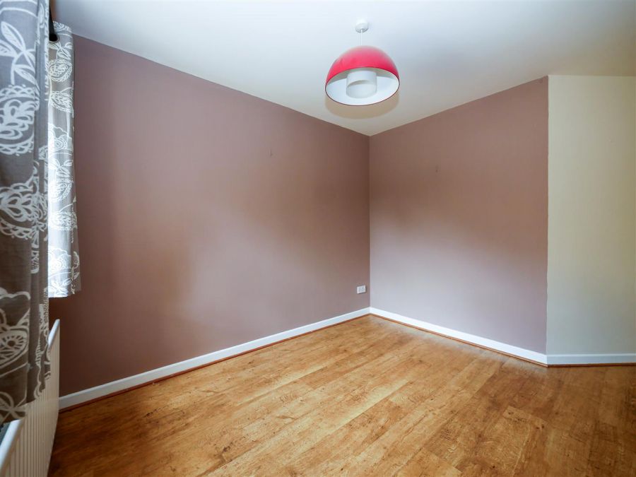 48 Woodrow Gardens, Off Todds Hill