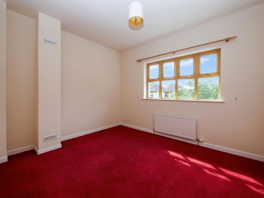 48 Woodrow Gardens, Off Todds Hill