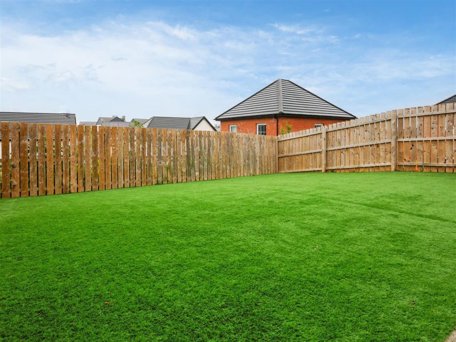 5 Mealough Gardens