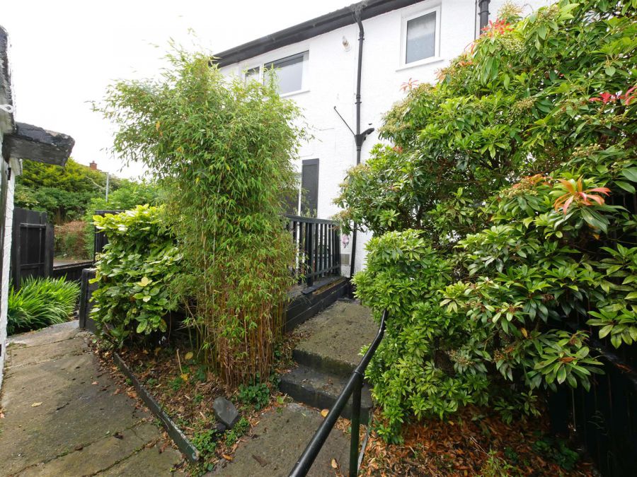 36 Moyle Walk, Belvoir Park