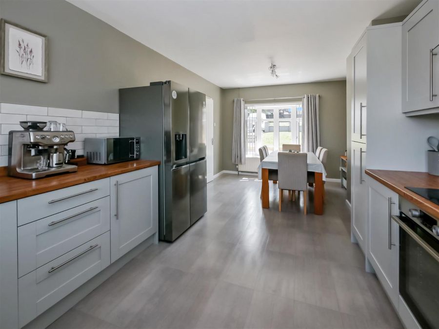 16 Castledillon Road, Belvoir Park