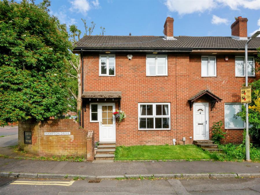 2 Hampton Drive, Ormeau Road