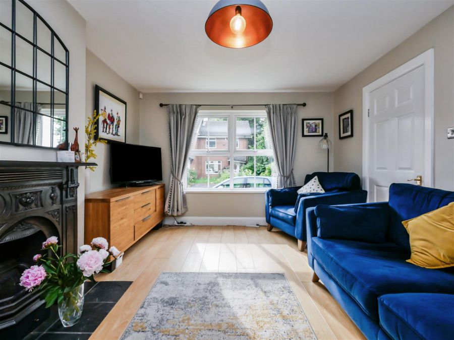 2 Hampton Drive, Ormeau Road