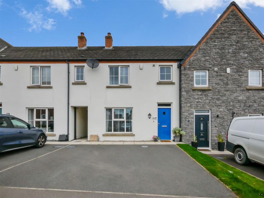 94 Forge Drive, Moss Road