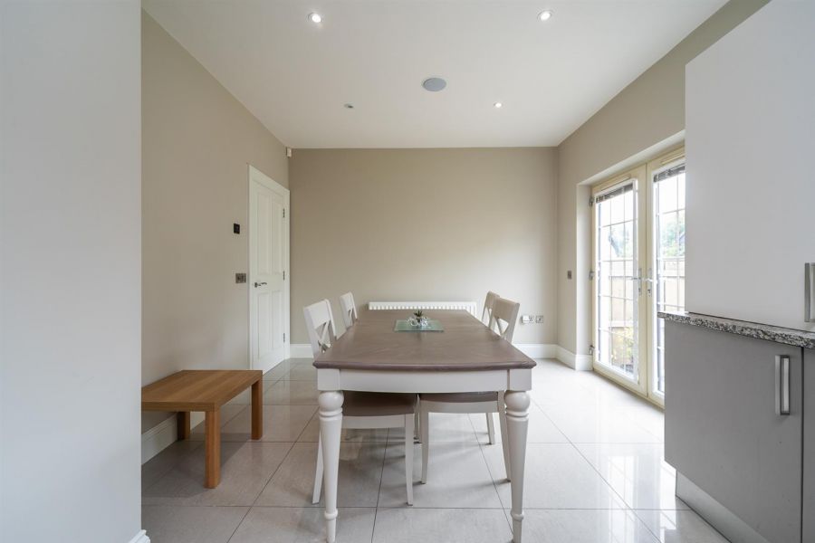 6 Bracken Hill Avenue