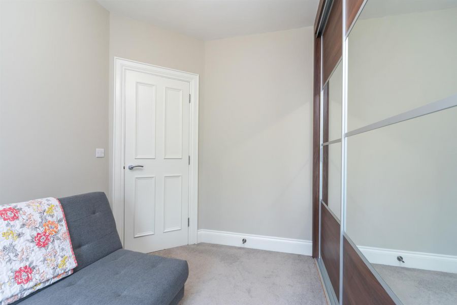 6 Bracken Hill Avenue