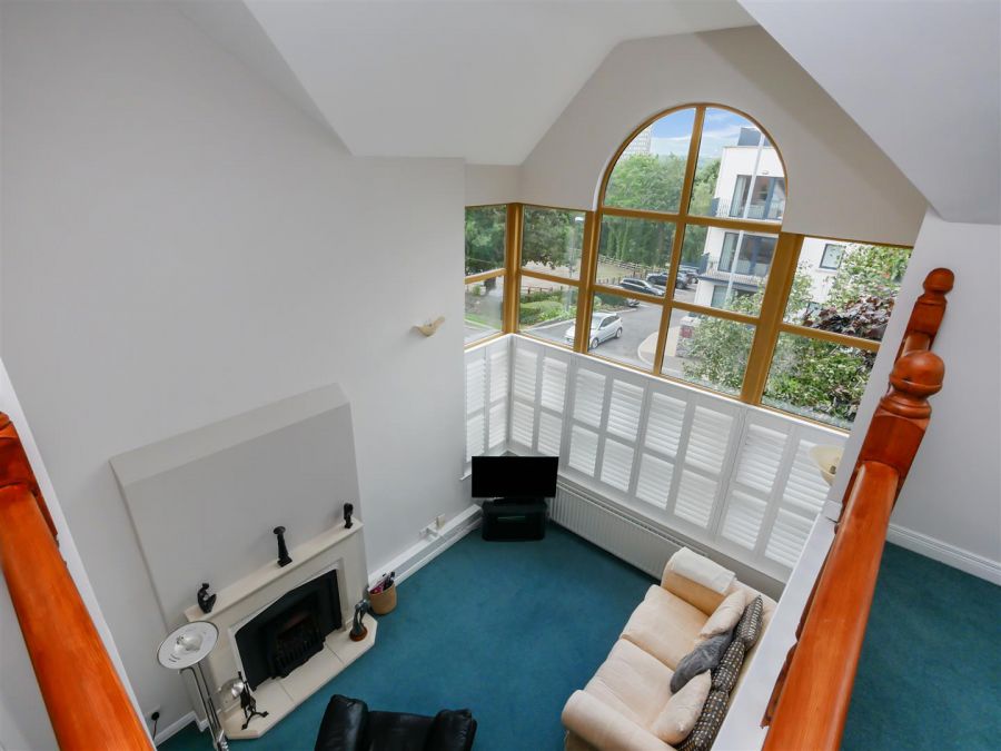 10 Forest Grove