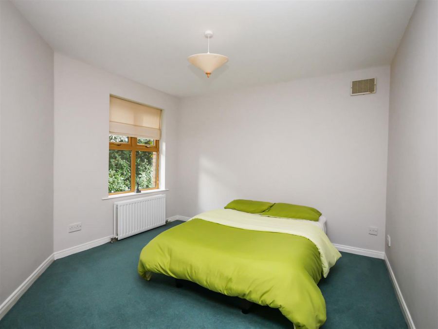 10 Forest Grove