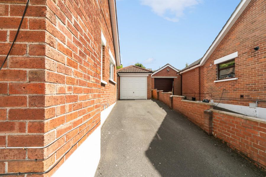 9 Glencregagh Park, Upper Knockbreda Road