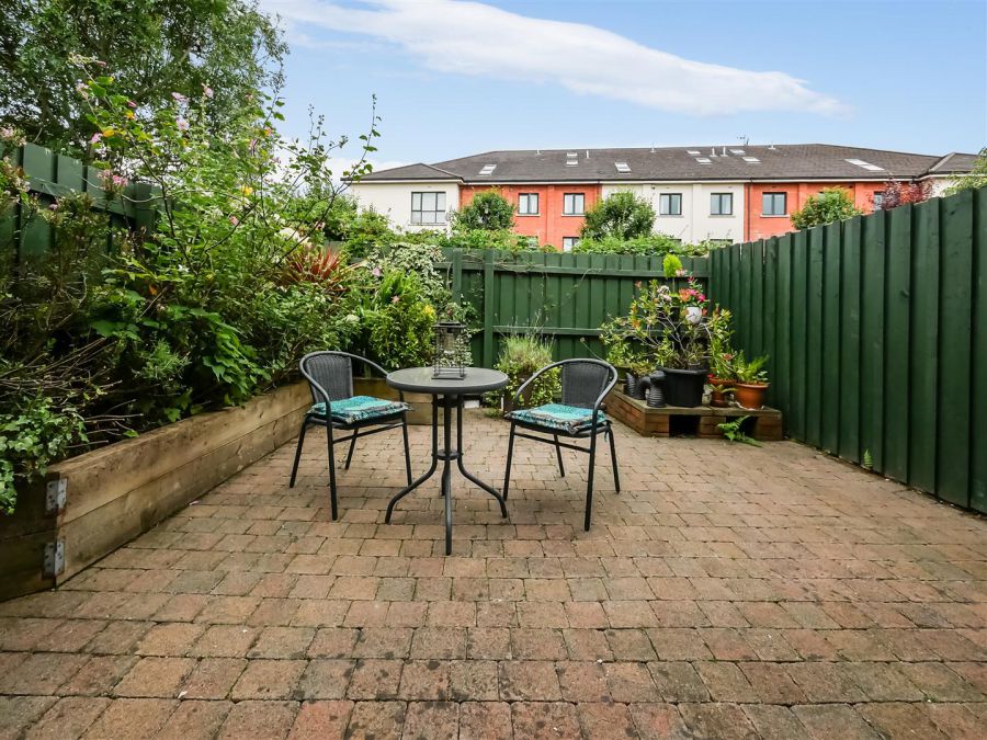 14 Ardenlee Court, Ravenhill Road