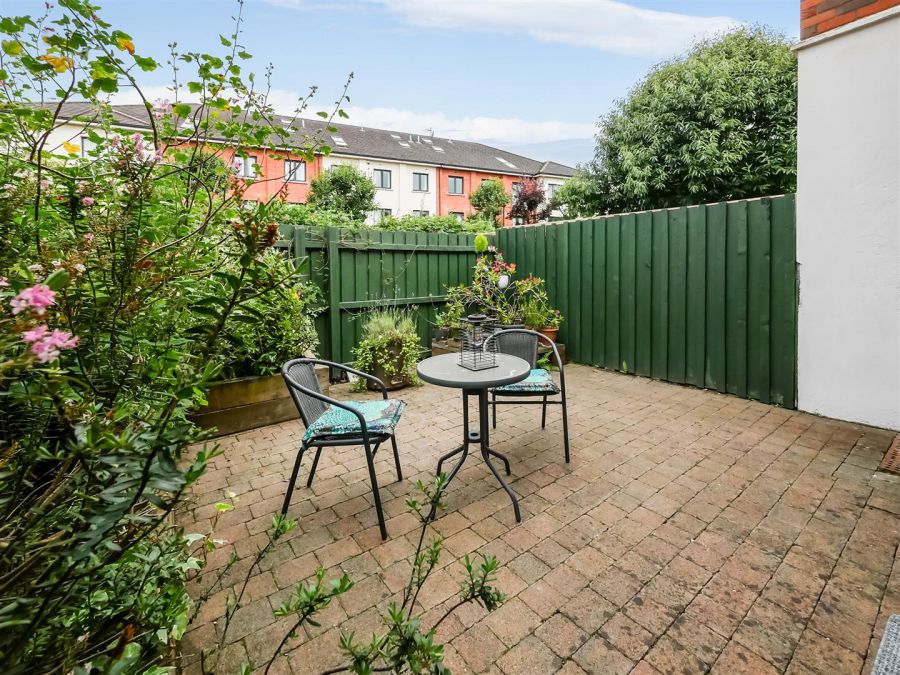 14 Ardenlee Court, Ravenhill Road