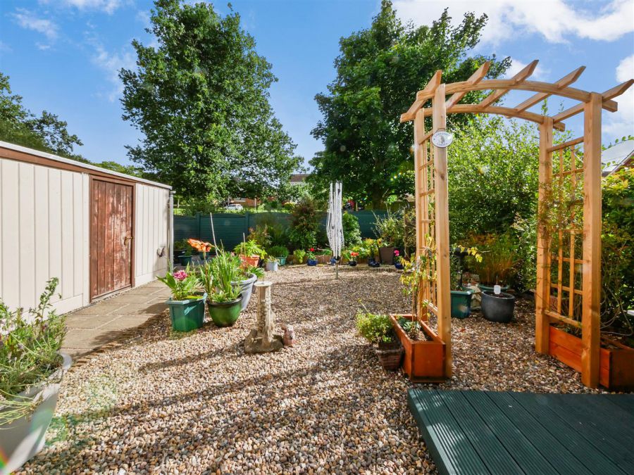 42 Marlborough Park, Off The Hillsborough Road