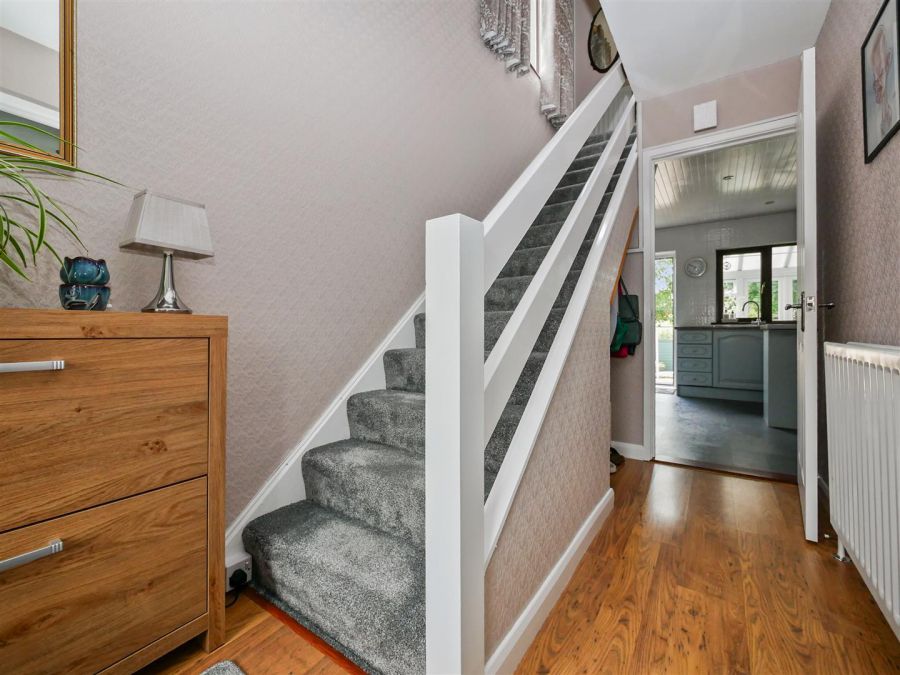 42 Marlborough Park, Off The Hillsborough Road