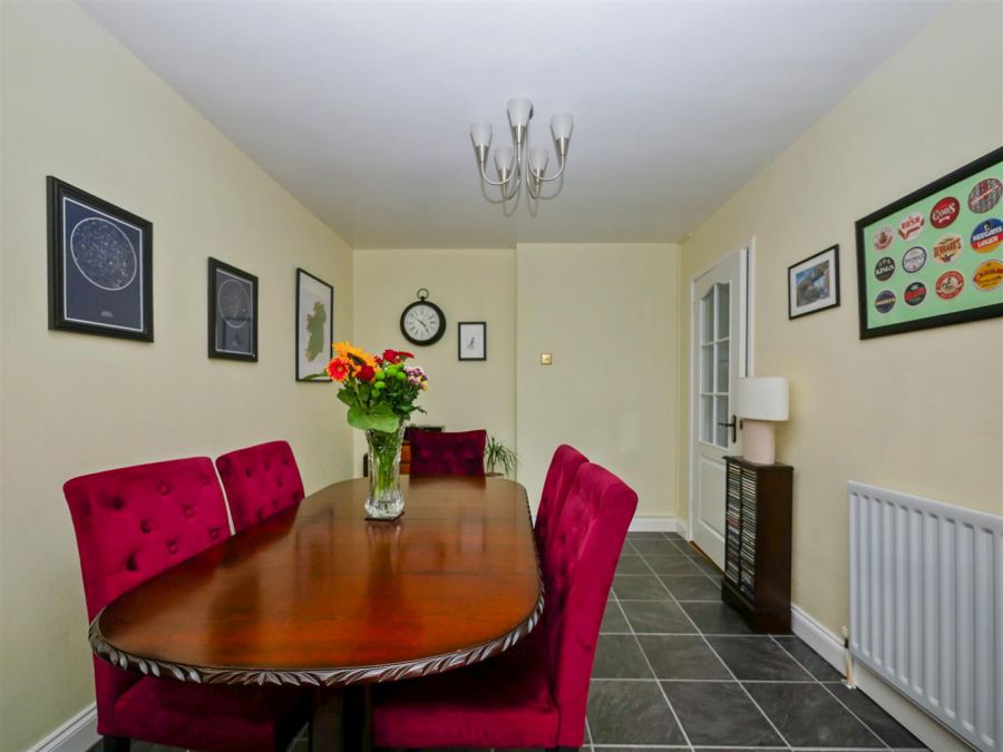 42 Marlborough Park, Off The Hillsborough Road