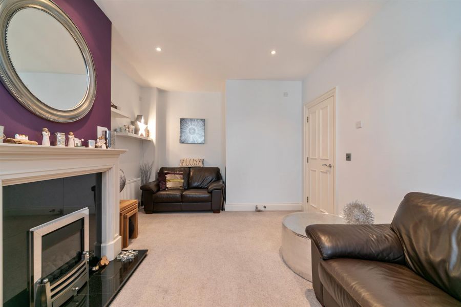 4 Bracken Hill Avenue, Ballymaconaghy Road