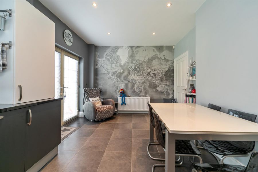 4 Bracken Hill Avenue, Ballymaconaghy Road
