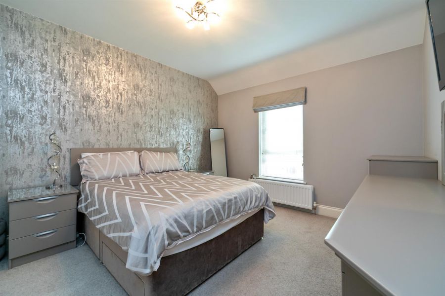 4 Bracken Hill Avenue, Ballymaconaghy Road