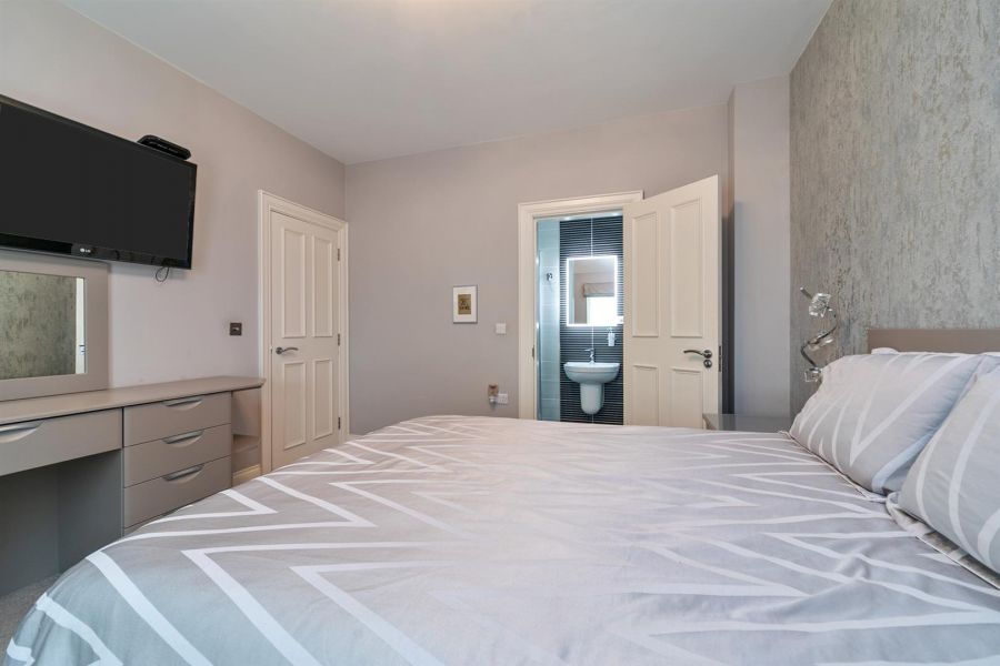 4 Bracken Hill Avenue, Ballymaconaghy Road