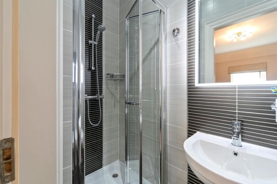 4 Bracken Hill Avenue, Ballymaconaghy Road