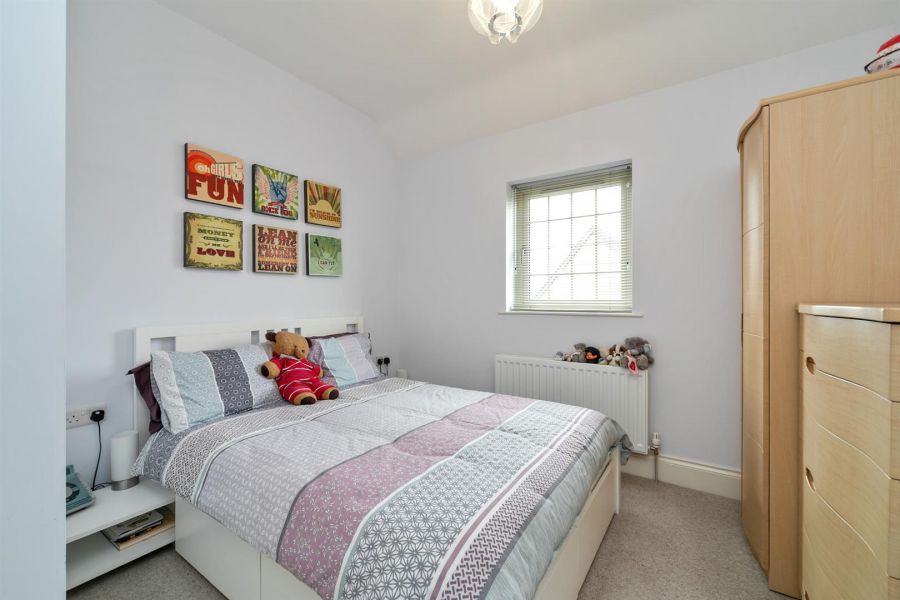 4 Bracken Hill Avenue, Ballymaconaghy Road