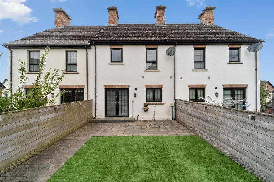 4 Bracken Hill Avenue, Ballymaconaghy Road
