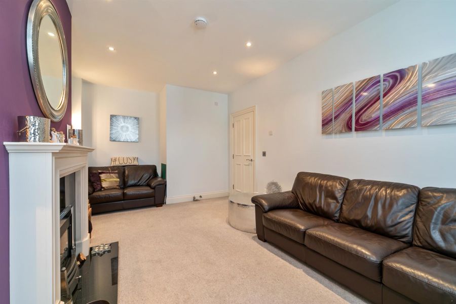 4 Bracken Hill Avenue, Ballymaconaghy Road