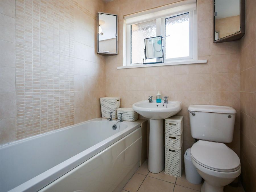 9 Hampton Parade, Ormeau Road