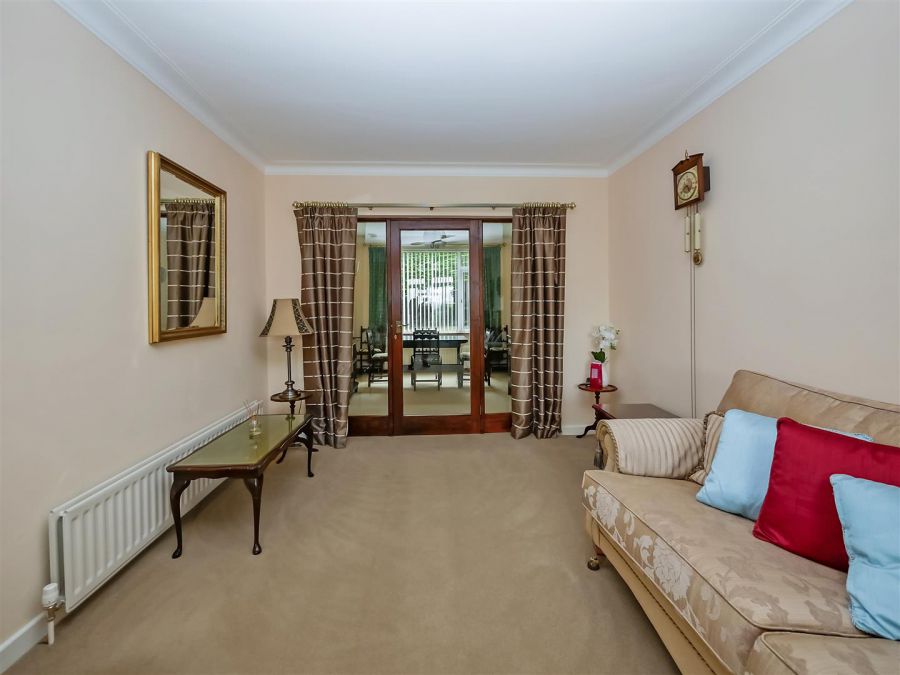 14 Cotswold Avenue, Newton Park