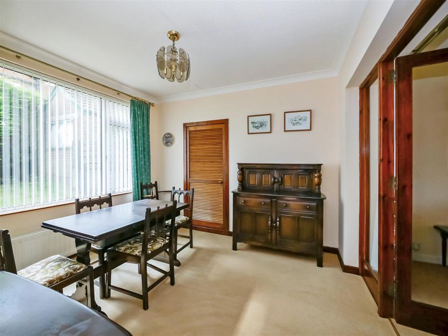 14 Cotswold Avenue, Newton Park