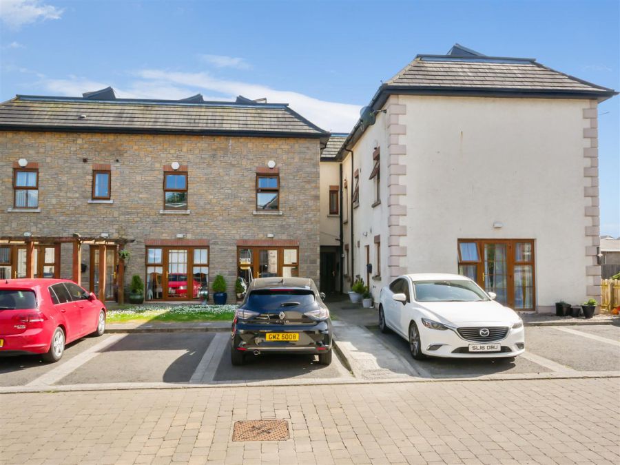 2 The Demesne Cottages