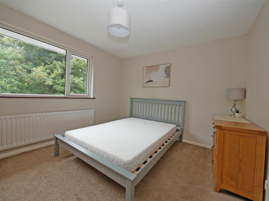 214 Belvoir Drive, Belvoir Park