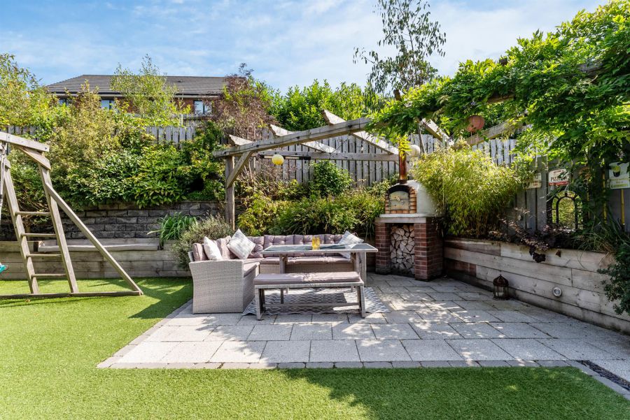 49 Baronsgrange Park