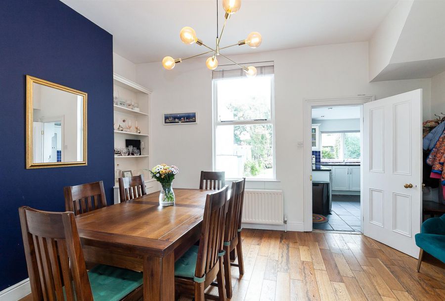 352 Ravenhill Road