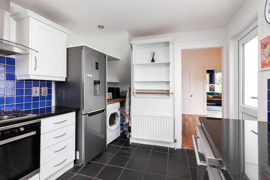 352 Ravenhill Road